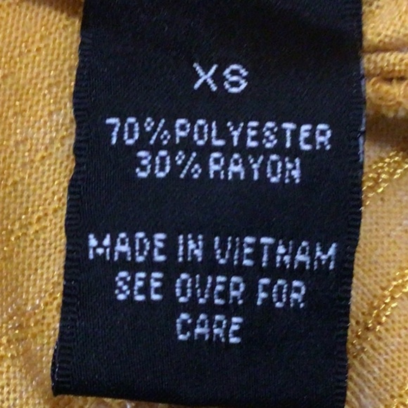 Dry Goods Women’s yellow top - Picture 4 of 5